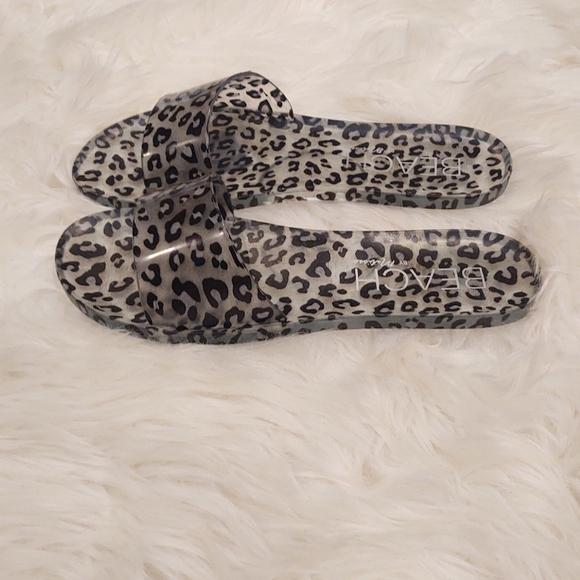 Beach by Matisse Leopard Jelly Slides - Picture 2 of 6